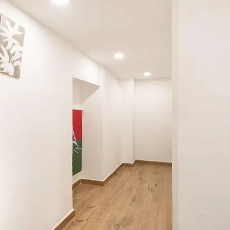 Apartamentos Day Madrid San Bernardo Centro Gran Via Exterior photo